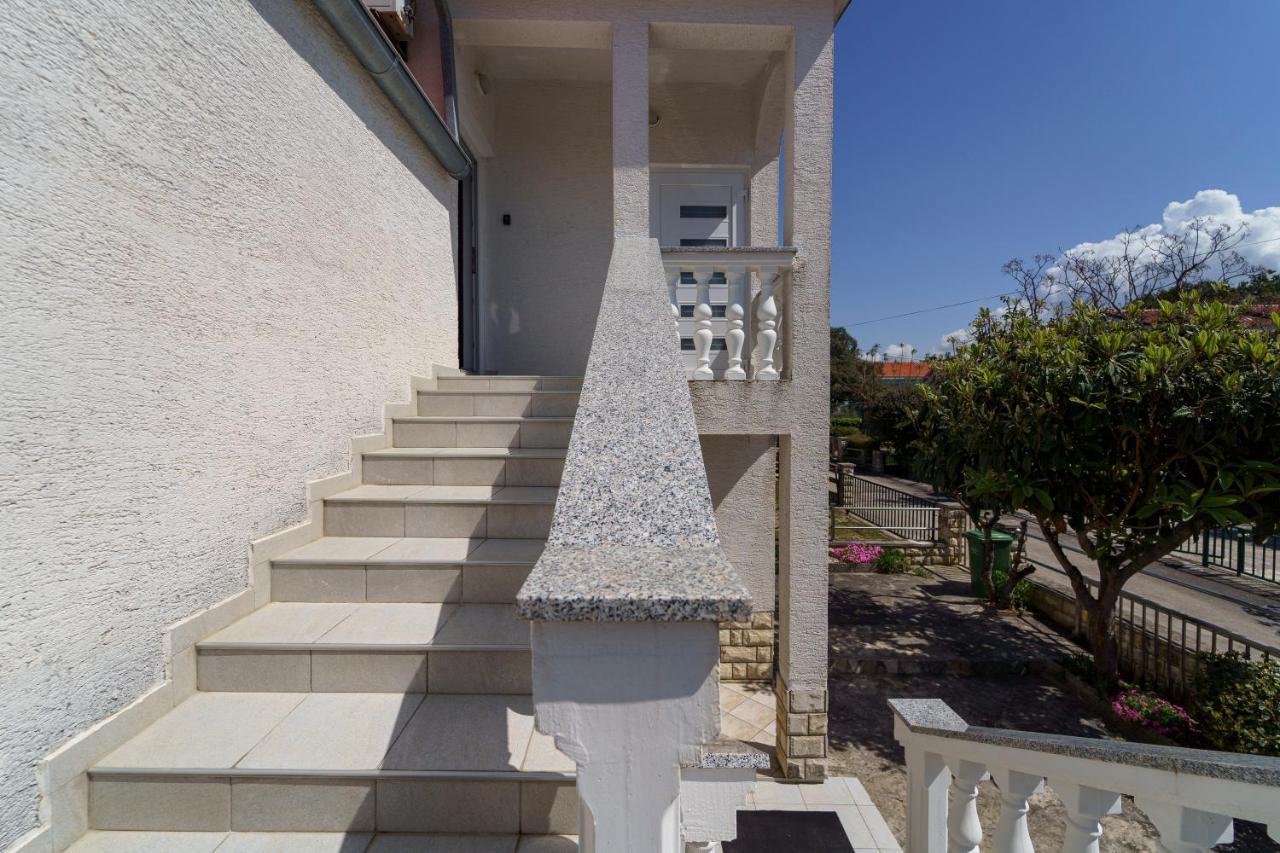 Apartment Nada Петрчане Экстерьер фото
