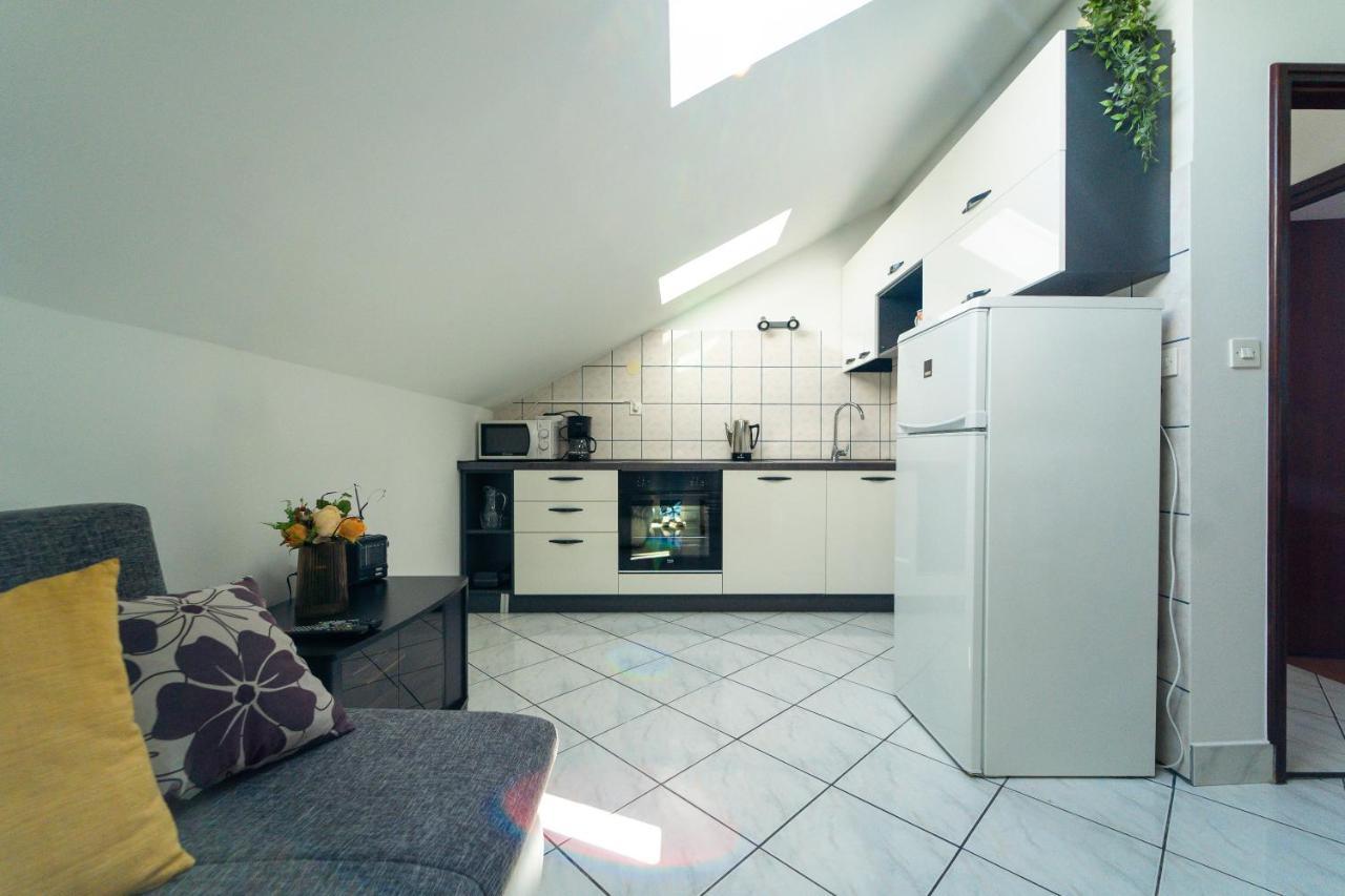 Apartment Nada Петрчане Экстерьер фото
