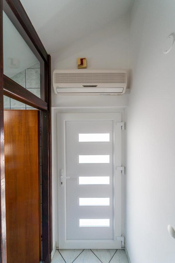 Apartment Nada Петрчане Экстерьер фото